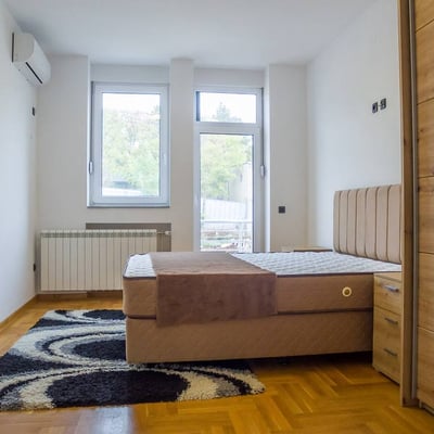 Rent of a spacious 3-room apartment, 100 m², Dedinje, Belgrade, Serbia